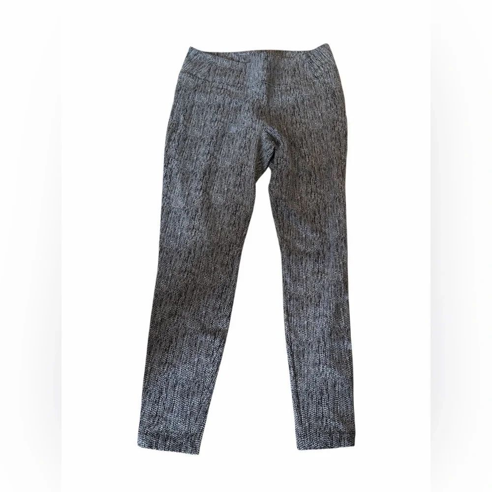 Athleta Delancey Black & White Tight Leggings | Back Pockets | Zipper Ankles - Picture 3 of 5